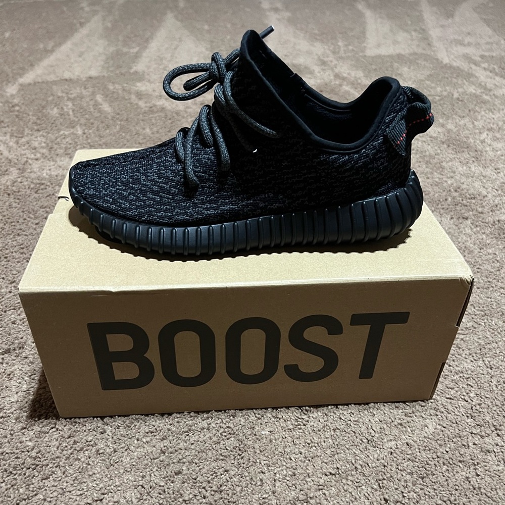 Yeezy boost pirate black